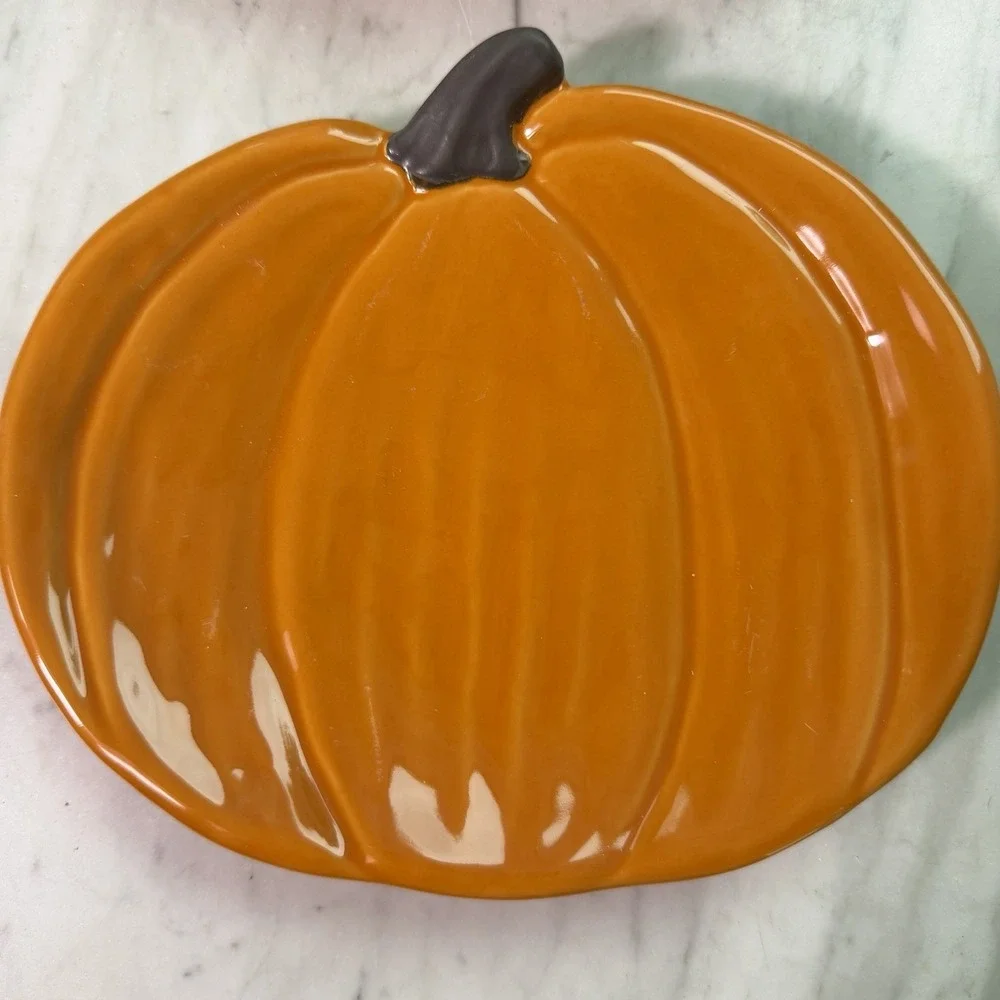 Pottery Barn Retired Rustic Pumpkin 8.5